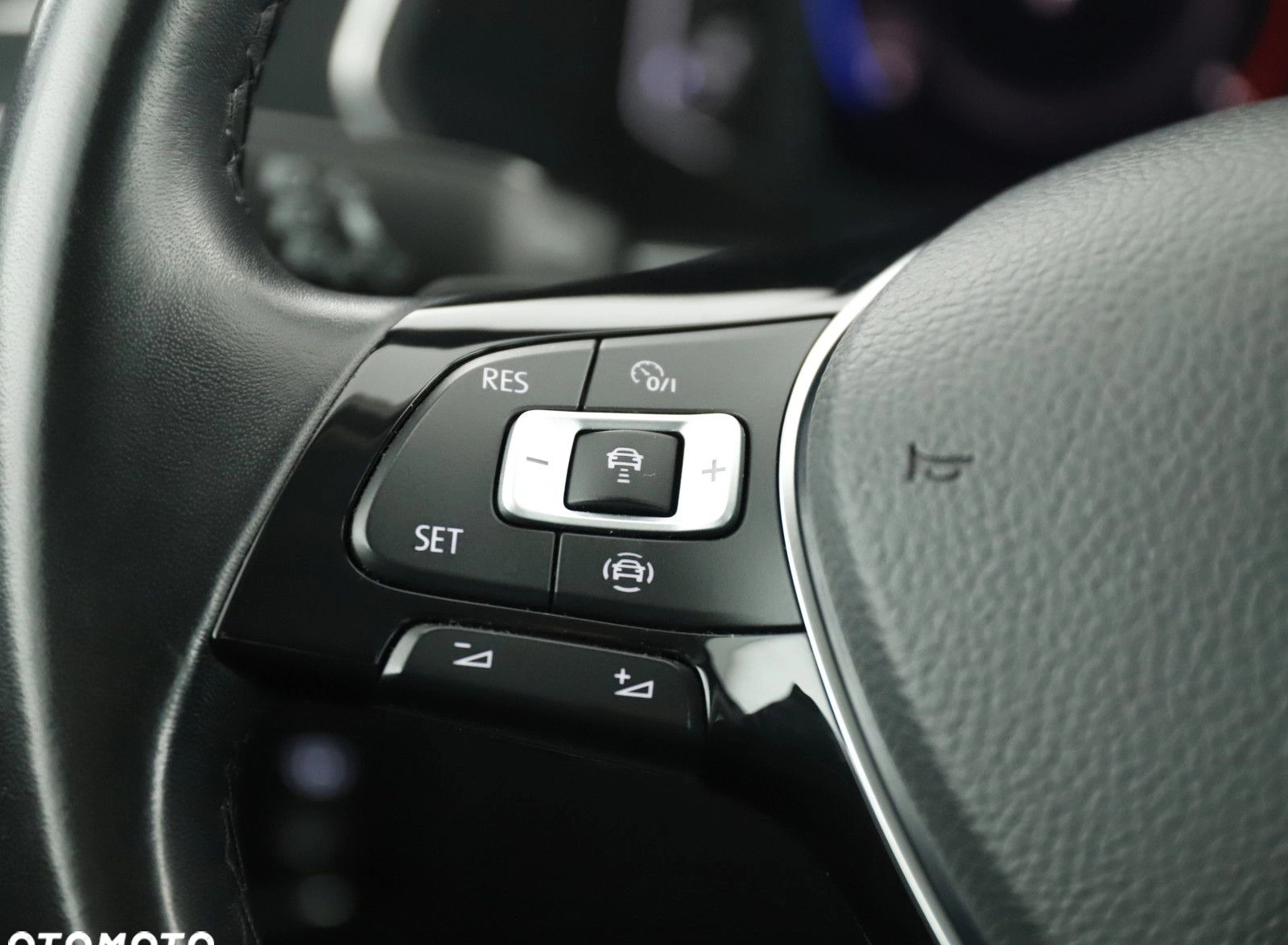 Volkswagen Tiguan cena 99900 przebieg: 145827, rok produkcji 2019 z Poznań małe 781